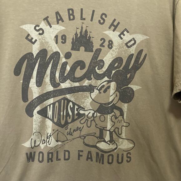 Disney Mickey Mouse Green Graphic T-Shirt Size XL - Picture 2 of 6
